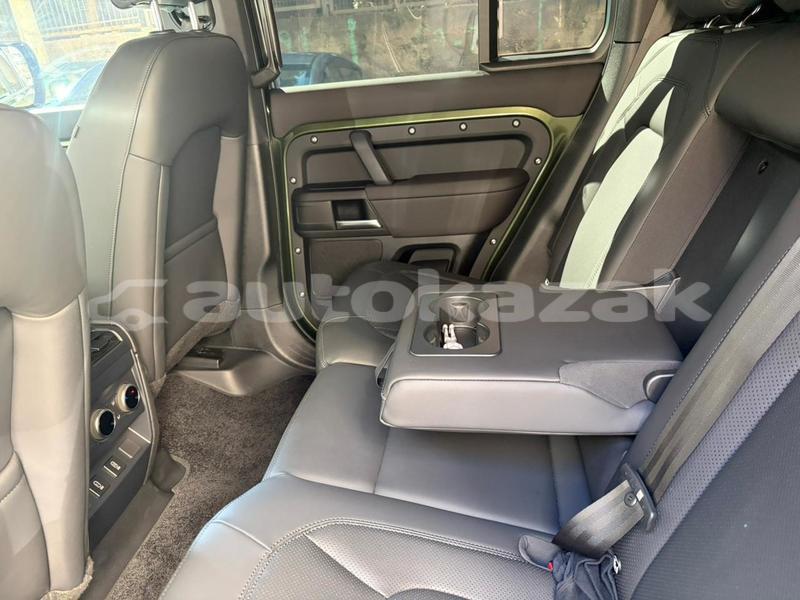 Big with watermark land rover defender taraz georgiyev 5802