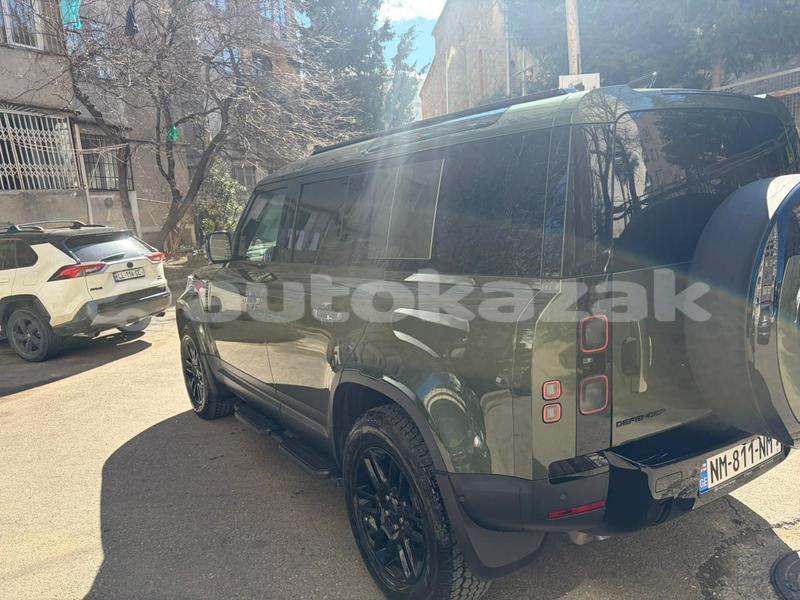 Big with watermark land rover defender taraz georgiyev 5802