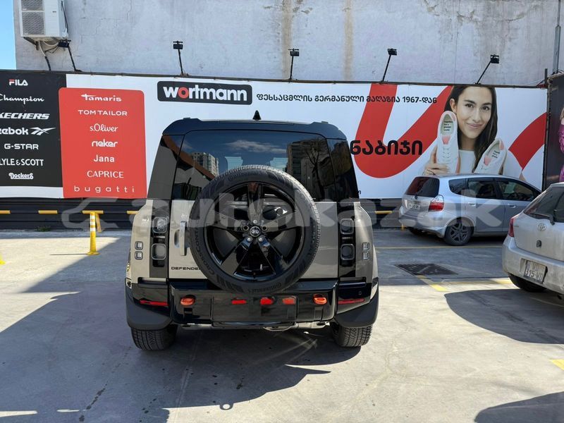 Big with watermark land rover defender taraz georgiyev 5805