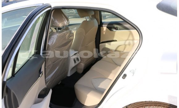 Buy Import Toyota Camry White Car in Import - Dubai in Akmecet Buy Import Toyota Camry White Car in Import - Dubai in Akmecet
