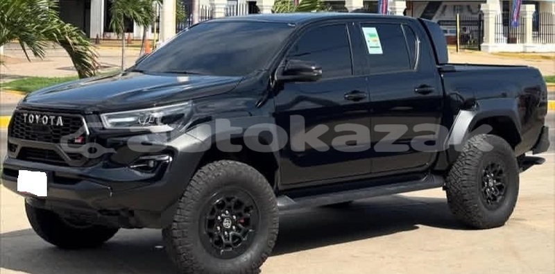 Big with watermark toyota hilux karagandi aktau 5812