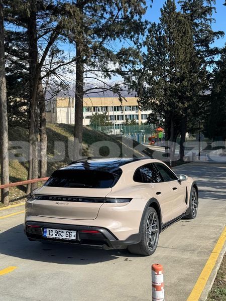 Big with watermark porsche panamera taraz georgiyev 5815