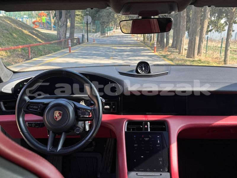 Big with watermark porsche panamera taraz georgiyev 5815