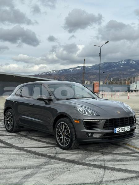 Big with watermark porsche macan taraz georgiyev 5819
