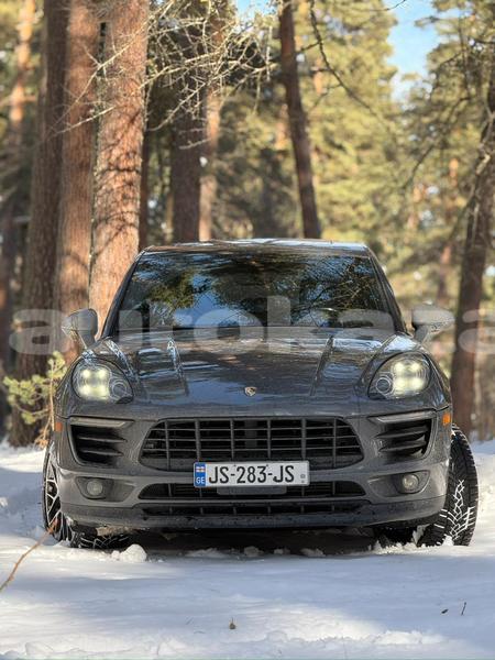 Big with watermark porsche macan taraz georgiyev 5819