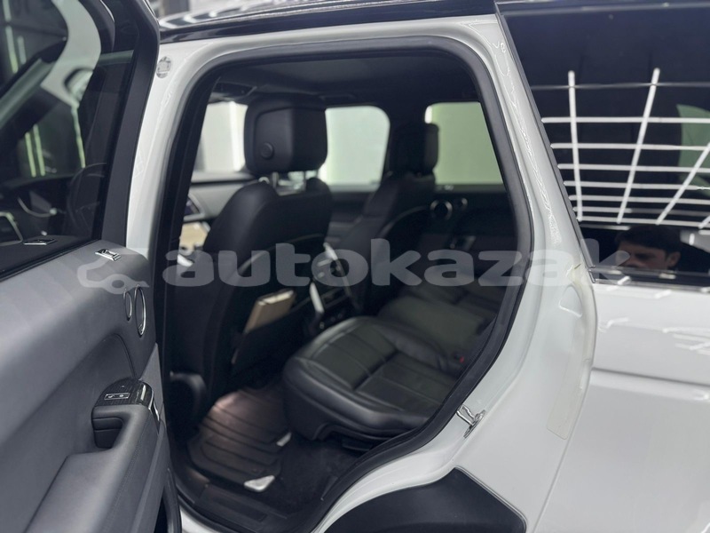 Big with watermark land rover range rover sport taraz georgiyev 5822