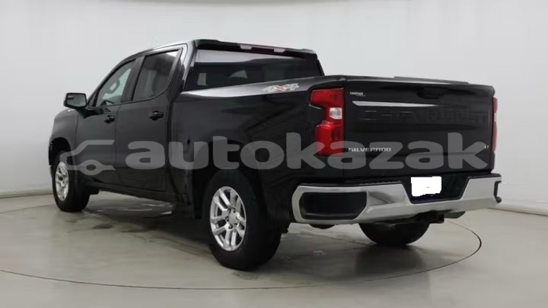 Big with watermark chevrolet silverado karagandi aktau 5828