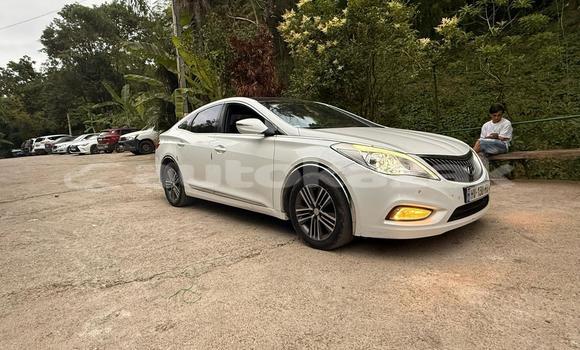 Buy Used Hyundai Grandeur White Car in Almati in Almati Buy Used Hyundai Grandeur White Car in Almati in Almati
