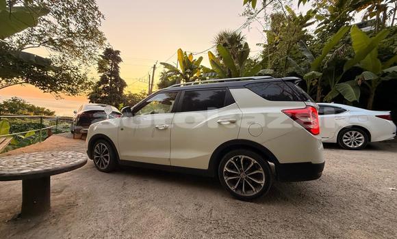 Buy Used SsangYong Tivoli White Car in Almati in Almati Buy Used SsangYong Tivoli White Car in Almati in Almati