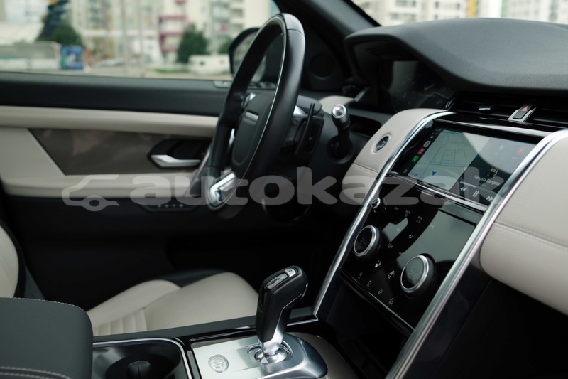 Big with watermark land rover discovery sport taraz georgiyev 5832