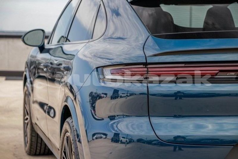 Big with watermark porsche cayenne taraz georgiyev 5841