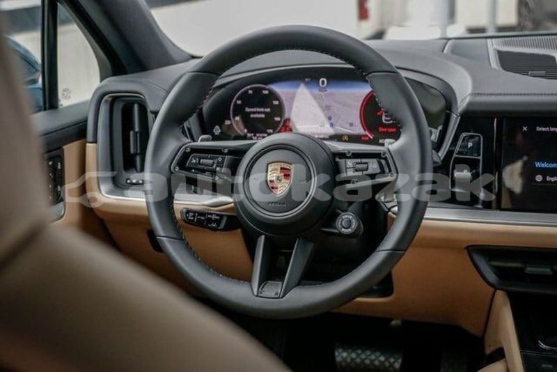 Big with watermark porsche cayenne taraz georgiyev 5841