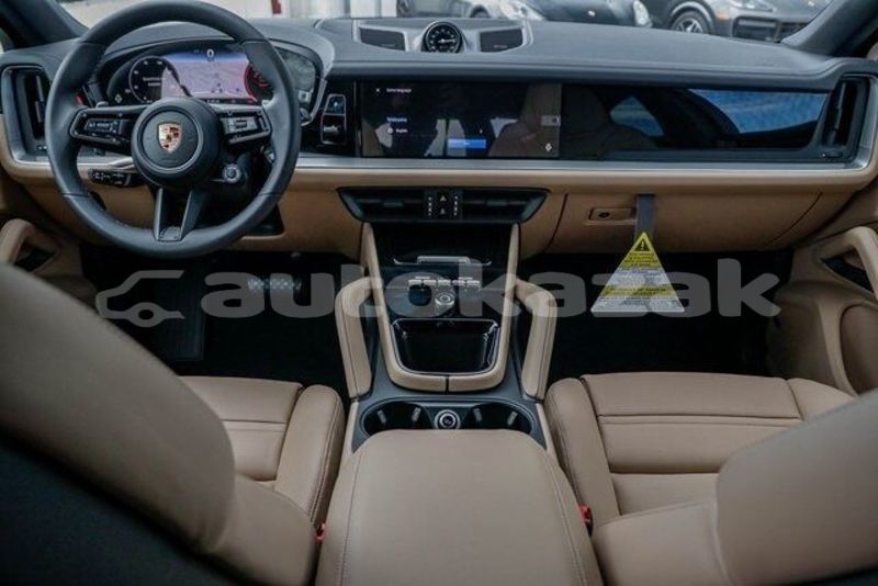 Big with watermark porsche cayenne taraz georgiyev 5841