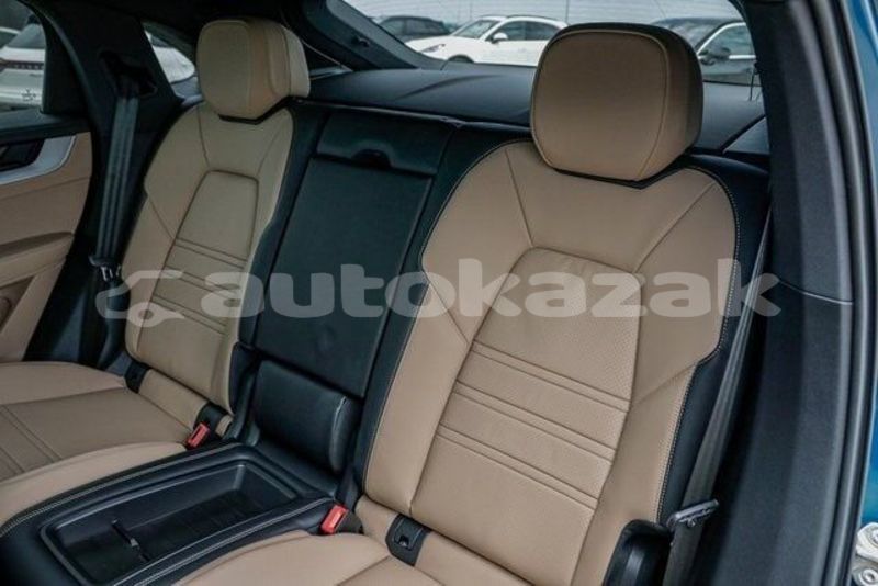 Big with watermark porsche cayenne taraz georgiyev 5841