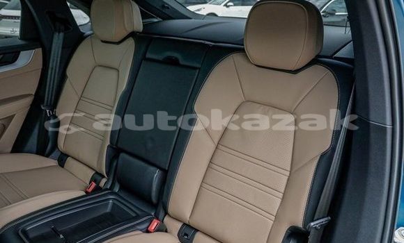 Buy Used Porsche Cayenne Blue Car in Georgiyev in Taraz Buy Used Porsche Cayenne Blue Car in Georgiyev in Taraz