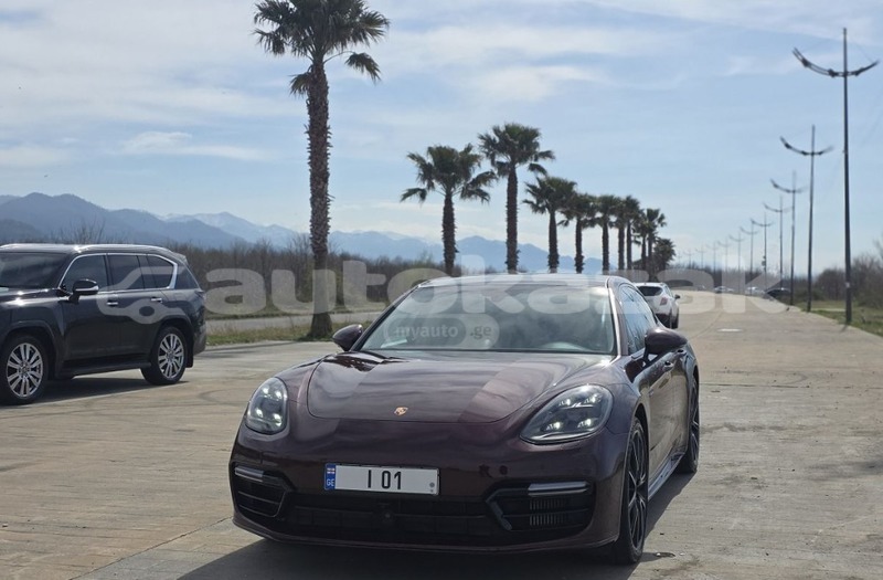 Big with watermark porsche panamera taraz georgiyev 5842