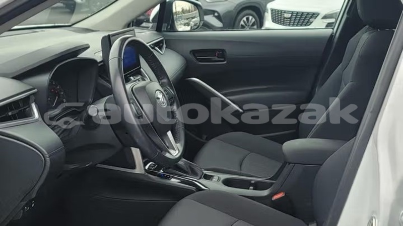 Big with watermark toyota corolla cross karagandi aktau 5853