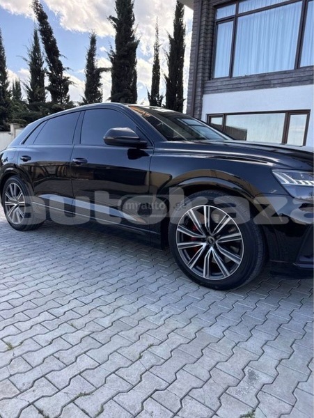 Big with watermark audi sq7 taraz georgiyev 5861