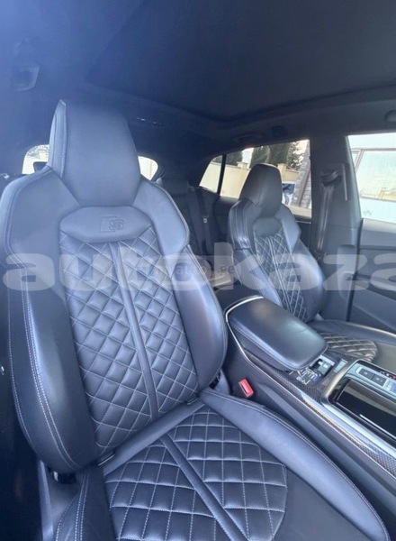 Big with watermark audi sq7 taraz georgiyev 5861