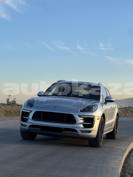 Big with watermark porsche macan taraz georgiyev 5866