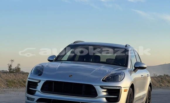 Buy Used Porsche Macan Silver Car in Georgiyev in Taraz