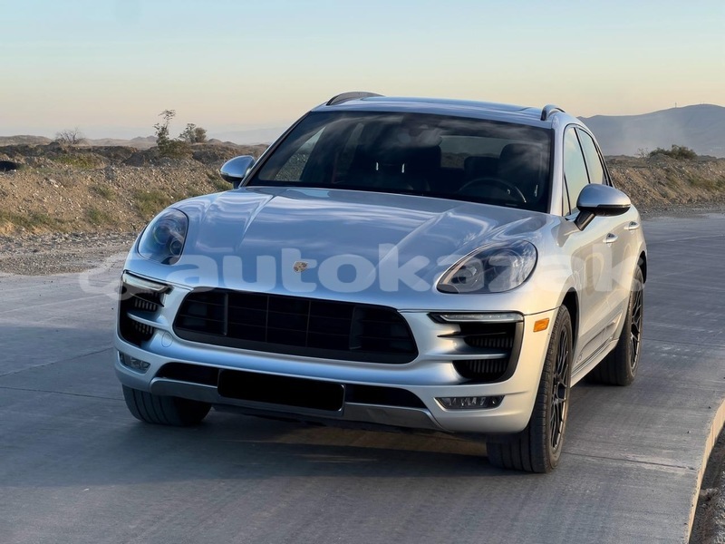 Big with watermark porsche macan taraz georgiyev 5866