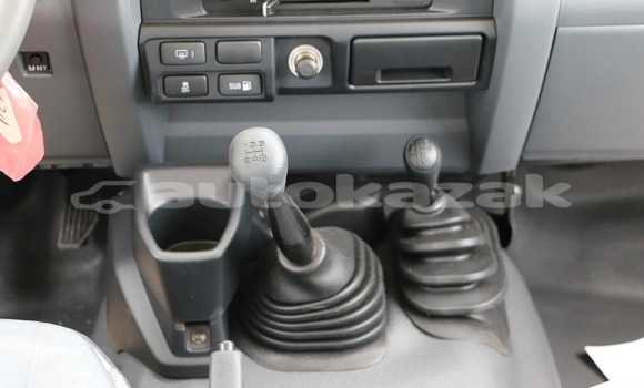 Buy Used Toyota Land Cruiser White Car in Import - Dubai in Akmecet Buy Used Toyota Land Cruiser White Car in Import - Dubai in Akmecet