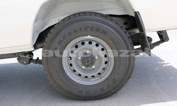 Buy Used Toyota Land Cruiser White Car in Import - Dubai in Akmecet Buy Used Toyota Land Cruiser White Car in Import - Dubai in Akmecet