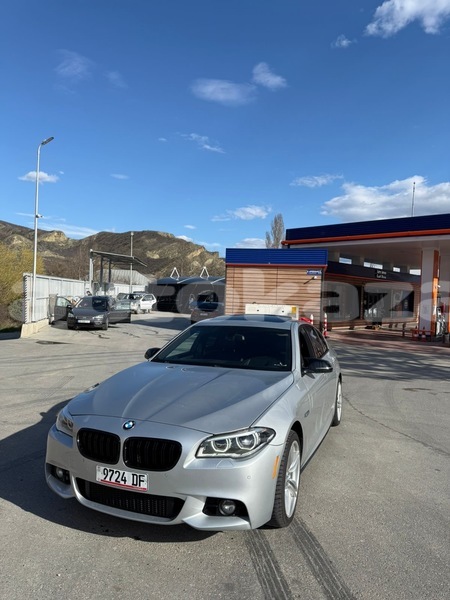Big with watermark bmw 5 series taraz georgiyev 5877