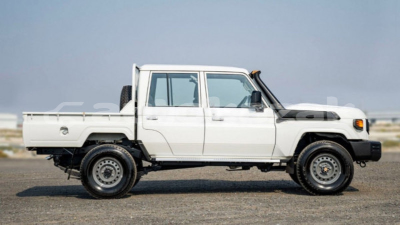 Big with watermark toyota land cruiser karagandi aktau 5878