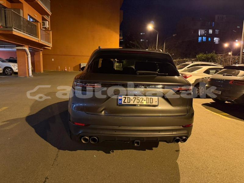 Big with watermark porsche cayenne taraz georgiyev 5880