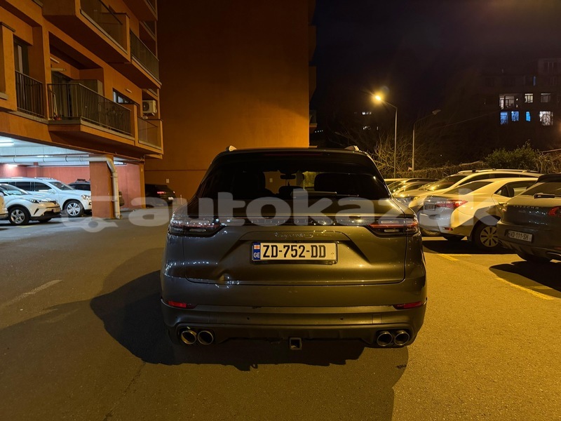 Big with watermark porsche cayenne taraz georgiyev 5880
