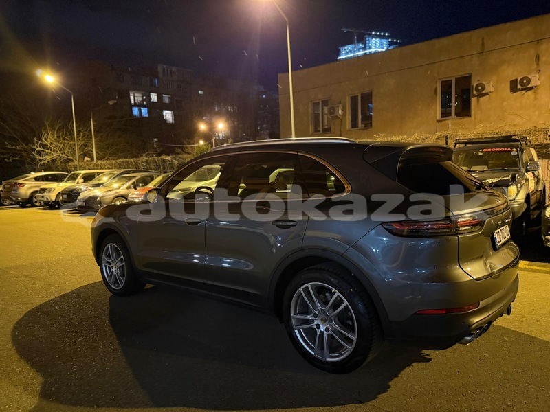 Big with watermark porsche cayenne taraz georgiyev 5880