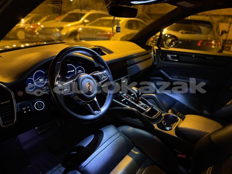 Big with watermark porsche cayenne taraz georgiyev 5880