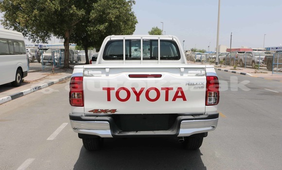 Buy New Toyota Hilux White Car in Import - Dubai in Akmecet Buy New Toyota Hilux White Car in Import - Dubai in Akmecet