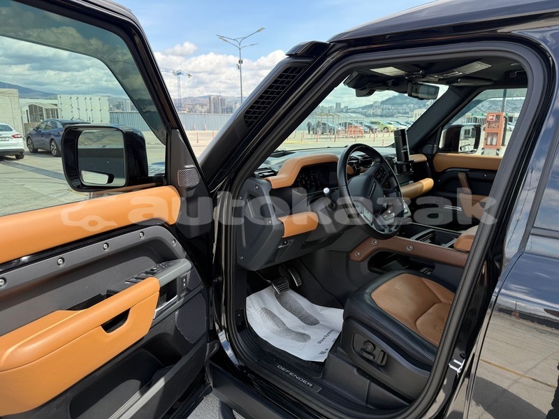 Big with watermark land rover defender taraz georgiyev 5889