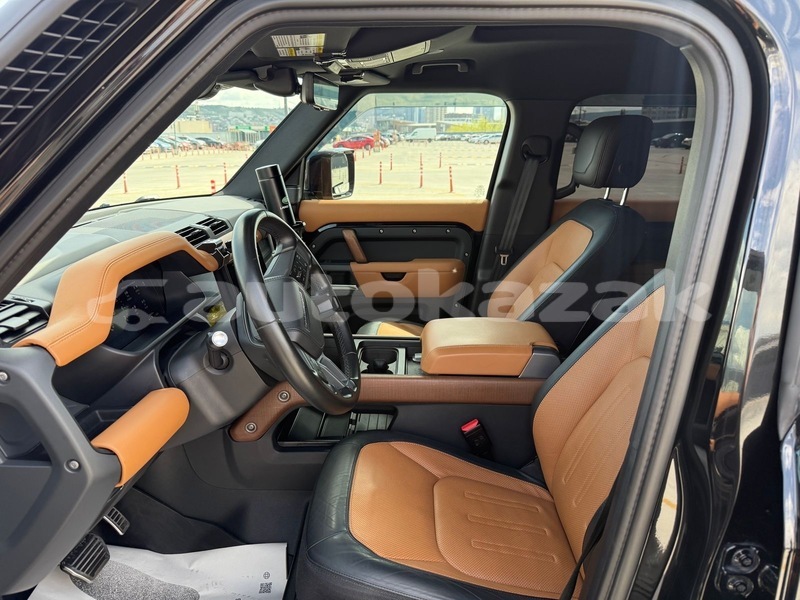 Big with watermark land rover defender taraz georgiyev 5889