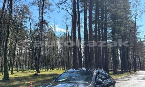 Buy Used Mercedes-Benz E-klasse AMG Black Car in Georgiyev in Taraz