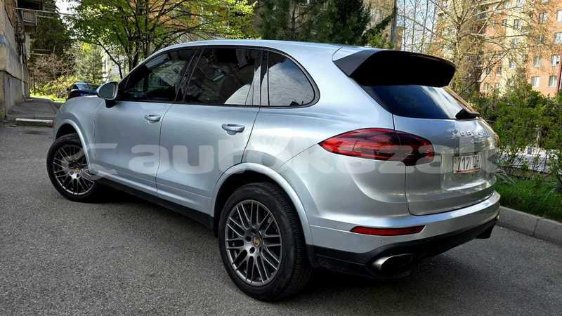 Big with watermark porsche cayenne taraz georgiyev 5906