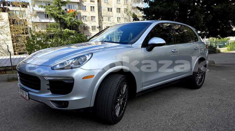 Big with watermark porsche cayenne taraz georgiyev 5906