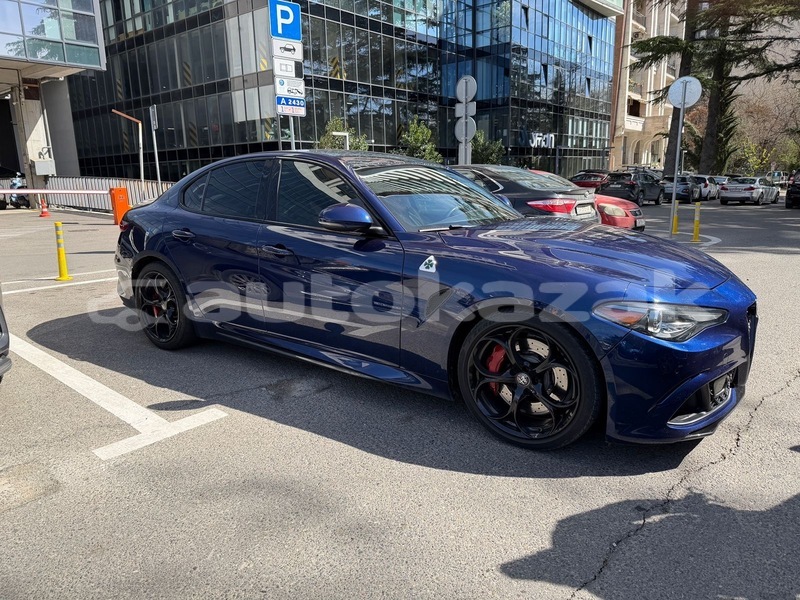 Big with watermark alfa romeo giulia taraz georgiyev 5915