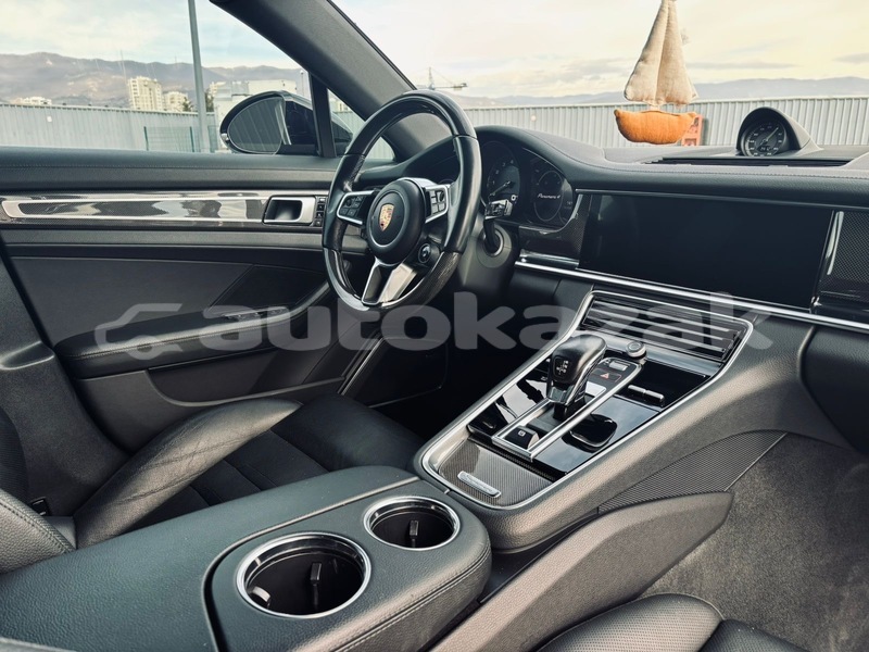 Big with watermark porsche panamera taraz georgiyev 5918