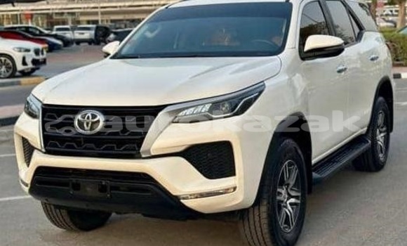 Buy Used Toyota Fortuner White Car in Aktau in Karagandi Buy Used Toyota Fortuner White Car in Aktau in Karagandi