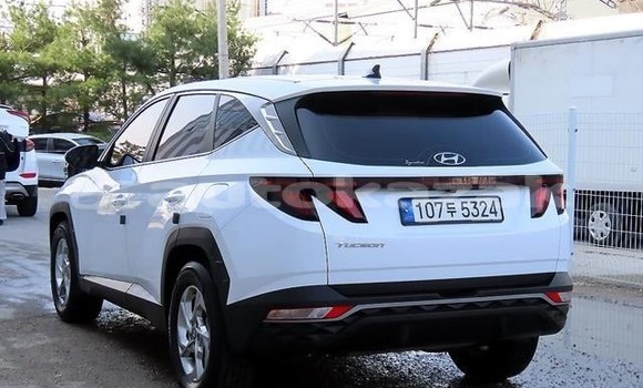 Buy Used Hyundai Tucson White Car in Almaty in Almati Buy Used Hyundai Tucson White Car in Almaty in Almati