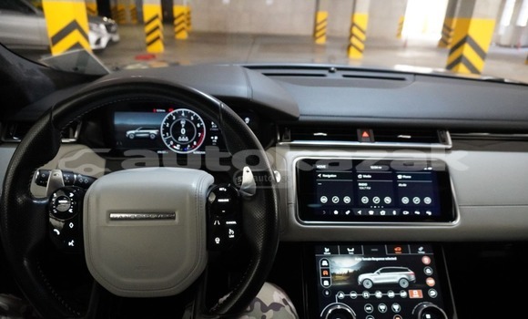 Buy Used Land Rover Range Rover Velar Blue Car in Georgiyev in Taraz Buy Used Land Rover Range Rover Velar Blue Car in Georgiyev in Taraz