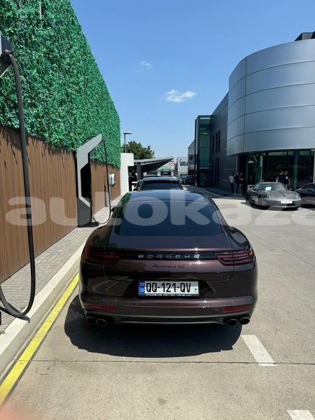 Big with watermark porsche panamera taraz georgiyev 5950
