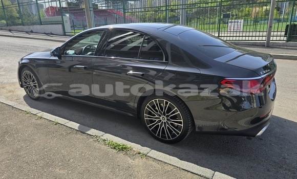 Buy Used Mercedes-Benz E–Class Black Car in Georgiyev in Taraz Buy Used Mercedes-Benz E–Class Black Car in Georgiyev in Taraz