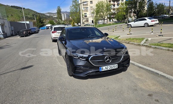 Buy Used Mercedes-Benz E–Class Black Car in Georgiyev in Taraz Buy Used Mercedes-Benz E–Class Black Car in Georgiyev in Taraz