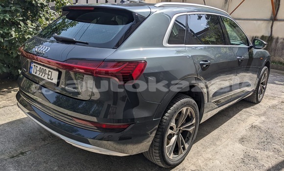 Buy Used Audi quattro Silver Car in Georgiyev in Taraz Buy Used Audi quattro Silver Car in Georgiyev in Taraz