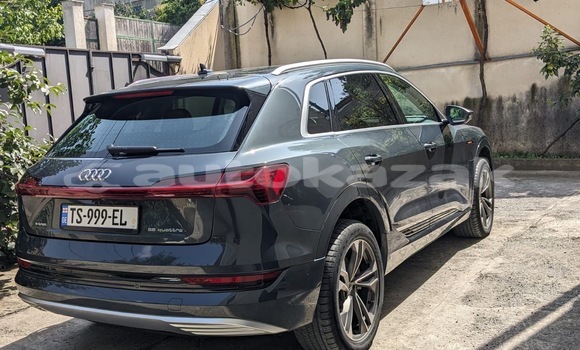 Buy Used Audi quattro Silver Car in Georgiyev in Taraz Buy Used Audi quattro Silver Car in Georgiyev in Taraz